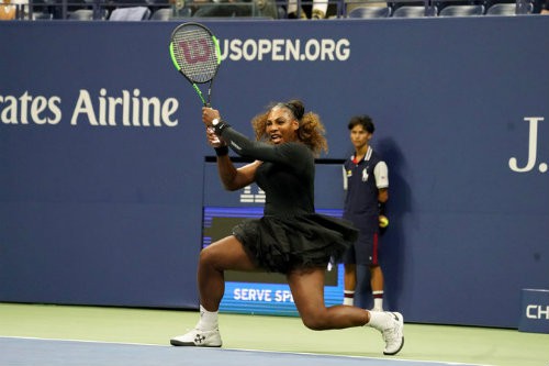 Chung kết US Open: Osaka gây sốc hạ đàn chị Serene Williams để lần đầu đăng quang Grand Slam - Ảnh 1.