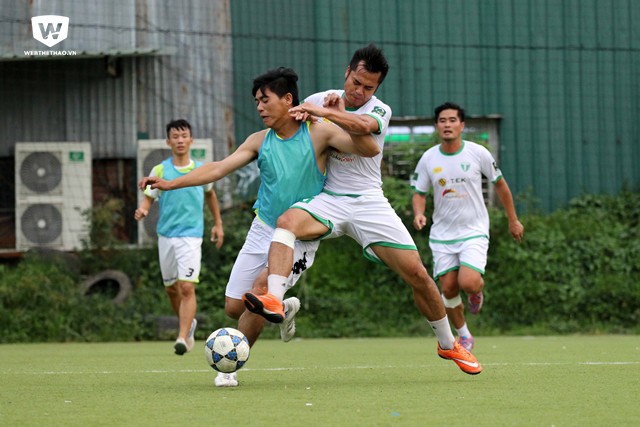 Một số hình ảnh trận giao hữu FC Từ Sơn và MV Corp: