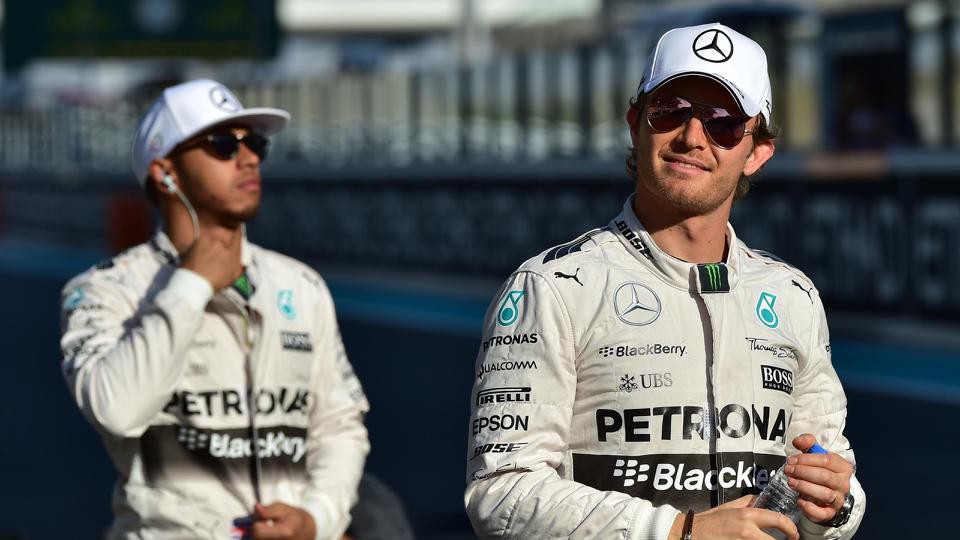 Nico Rosberg (phải) có thể sẽ đối đầu với Lewis Hamilton sớm hơn dự kiến