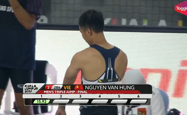 Nguyễn Văn Hùng đạt thành tích 15,92m sau lượt nhảy đầu tiên