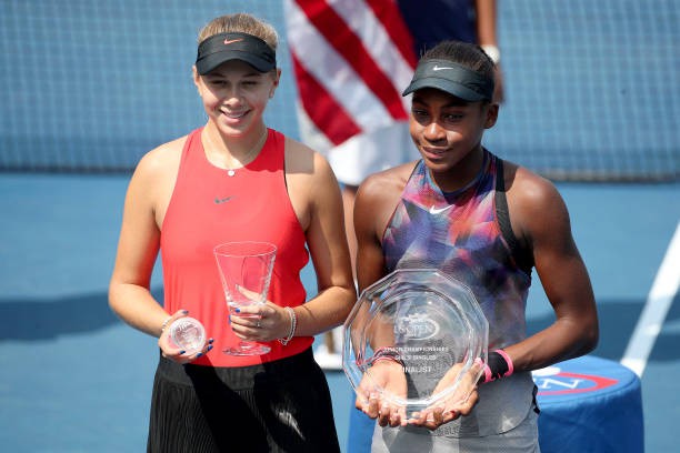 Amanda Anisimova (trái) và Cori Gauff trong trận chung kết trẻ US Open 2017