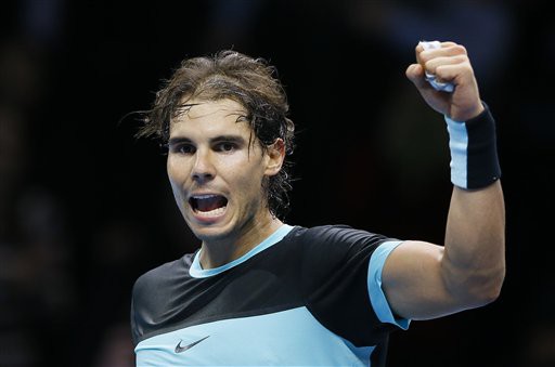 Màn ăn mừng chiến thắng quen thuộc của Nadal.
