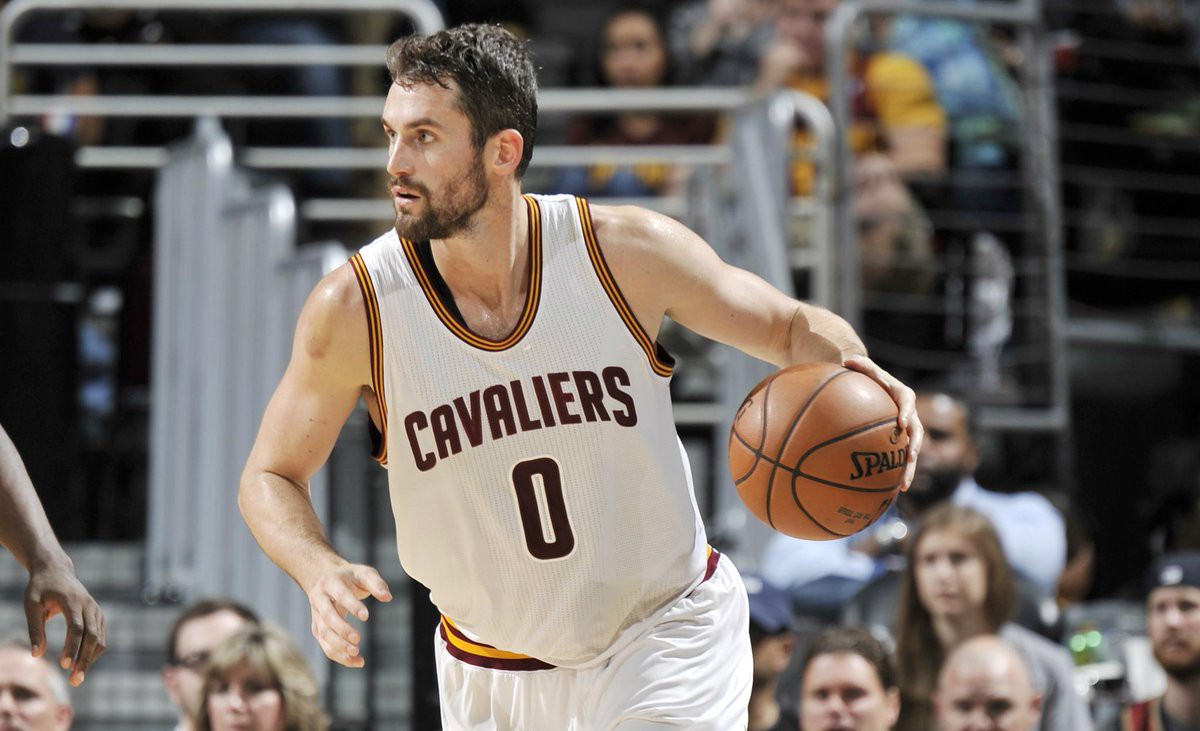 Kevin Love nghỉ thi đấu 6 tuần và phải phẫu thuật