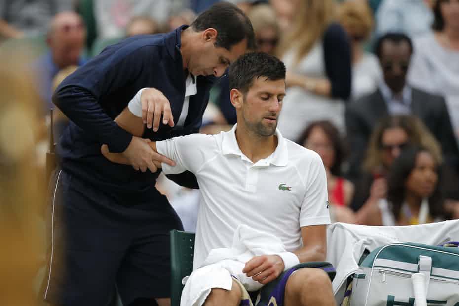 Djokovic bỏ cuộc ở tứ kết Wimbledon 2017 vì chấn thương khuỷu tay