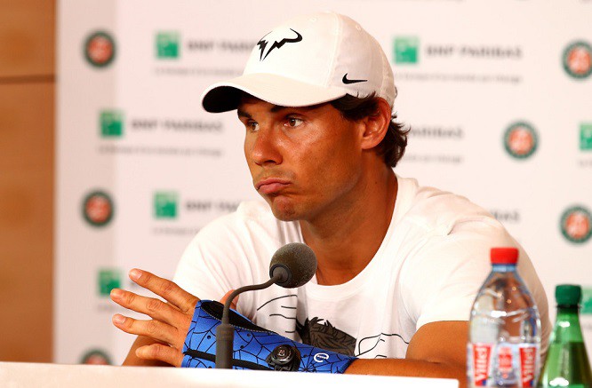 Chấn thương cổ tay từng khiến Nadal bỏ cuộc giữa chừng ở Roland Garros 2016