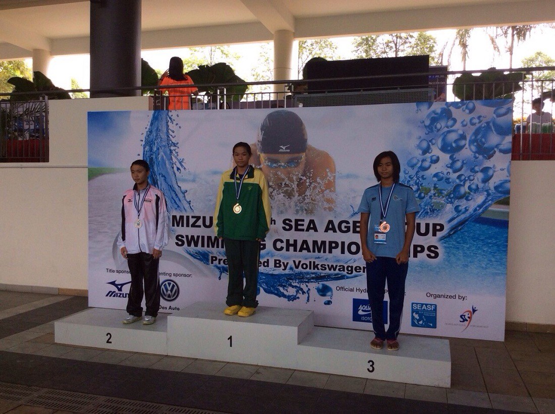 Phương Trâm ở Giải bơi các nhóm tuổi Đông Nam Á