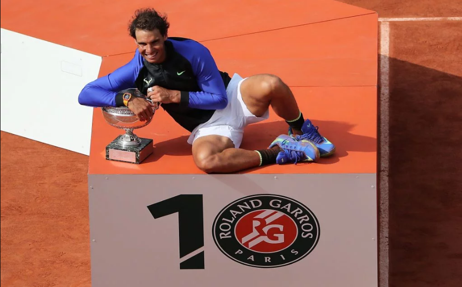 Nadal là tay vợt đầu tiên vô địch một Grand Slam 10 lần