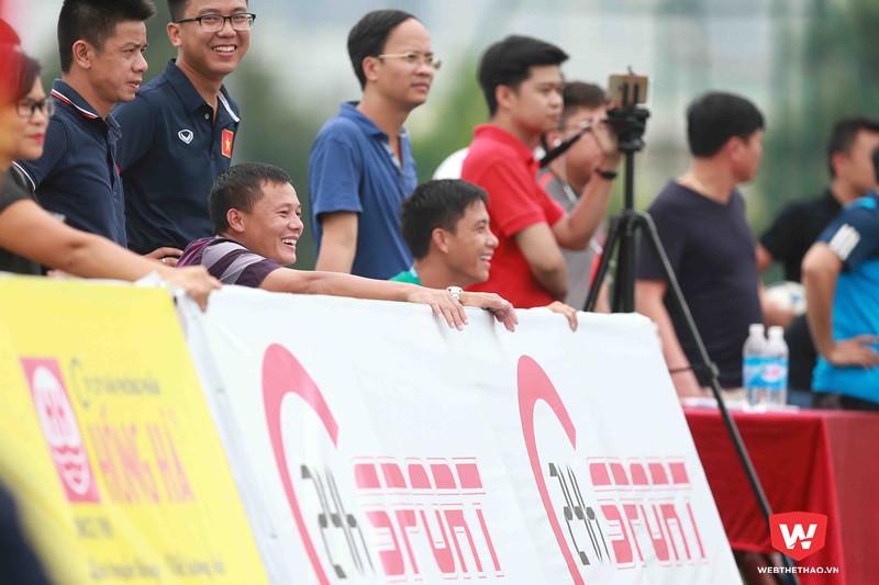 Những ngôi sao V.League như Thành Lương, Nhật Nam và HLV Lưu Danh Minh có những nhận xét tích cực về U13 bóng đá học đường. Ảnh Hải Đăng