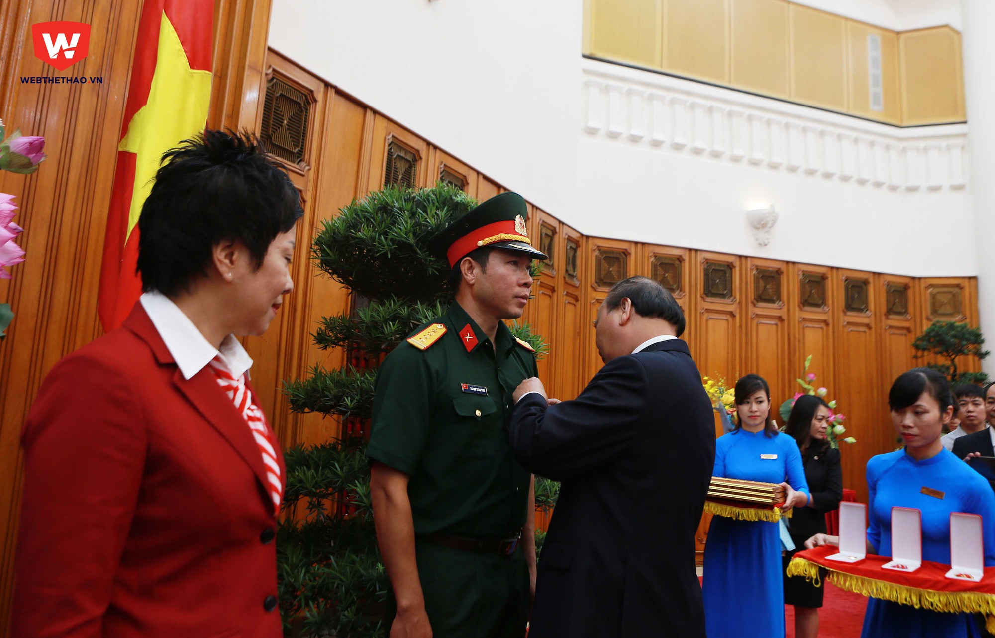 Thủ tướng trao tặng Huân chương Lao động hạng nhất cho Xuân Vinh