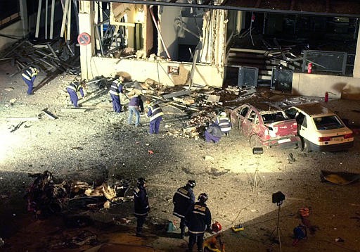 Hiện trường vụ nổ bom tại Madrid.