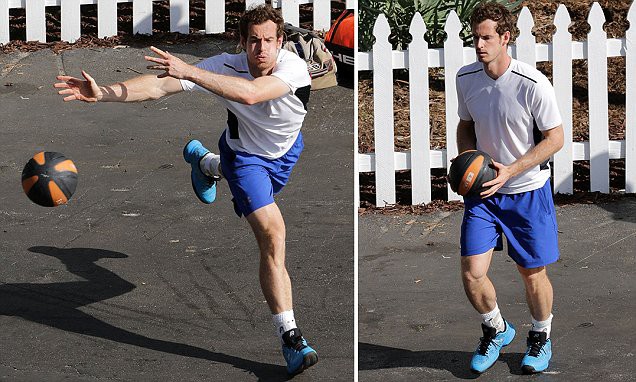 Murray tập luyện với bóng Medicine Ball