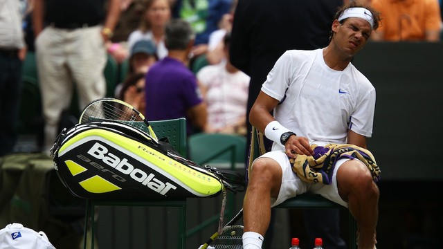 Nadal phải nghỉ gần 8 tháng sau Wimbledon 2008 vì chấn thương đầu gối