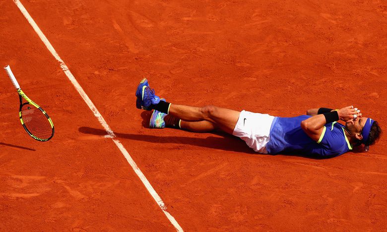 Nadal vui mừng với danh hiệu thứ 10 tại Roland Garros