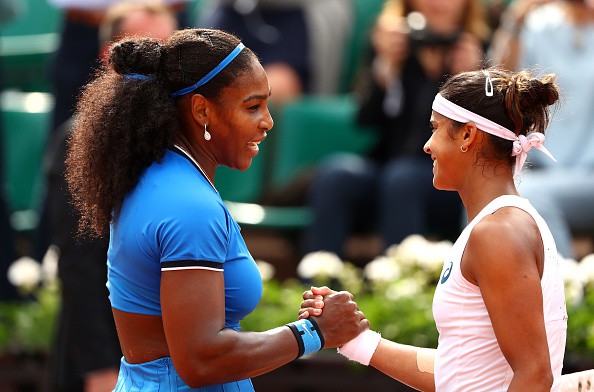 Serena Williams trong trận đấu với Taliana Pereira ở vòng 2 Roland Garros