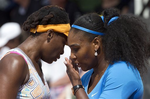 Venus và Serena từng vô địch nội dung đôi nữ Roland Garros năm 1999 và 2010