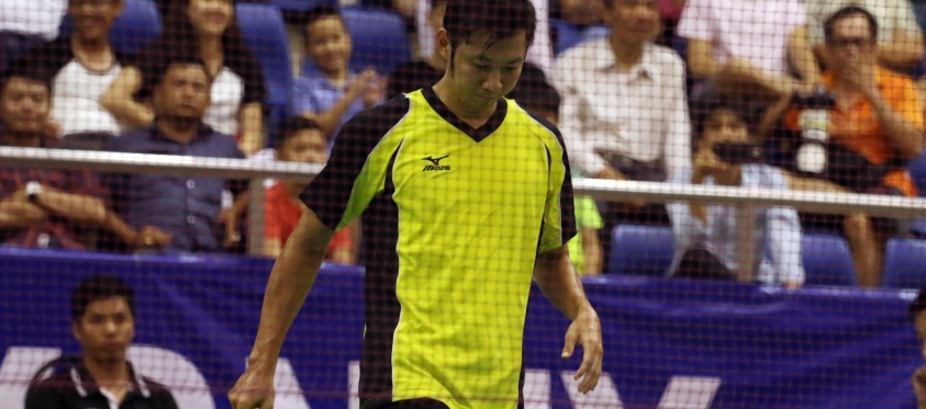 Tiến Minh bất ngờ dừng bước ở vòng 2 Indonesia International
