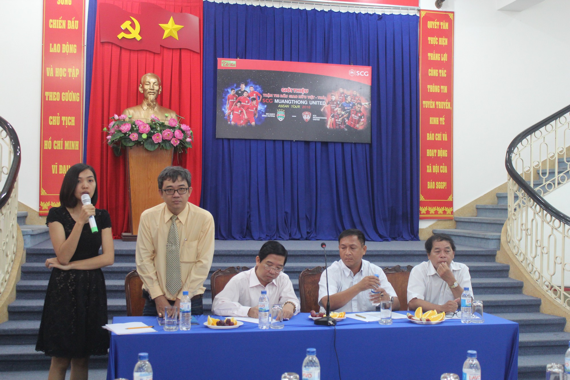 Buổi họp báo về chuyến du đấu của SCG Muang Thong sáng nay