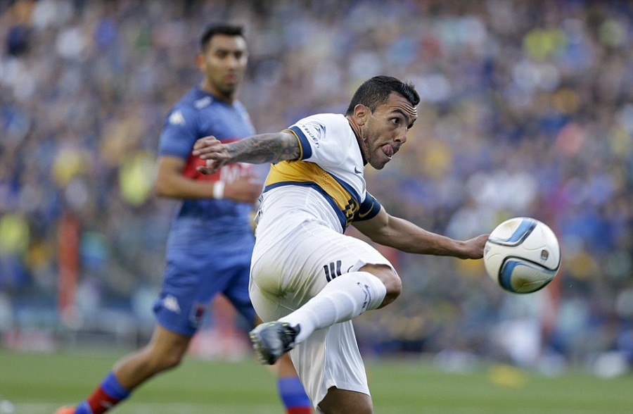 Dù chỉ về với Boca từ nửa sau của mùa giải (giải VĐQG Argentina bắt đầu từ tháng 2), tuy nhiên Carlos Tevez vẫn góp công lớn bằng 5 bàn thắng sau 12 lần ra sân