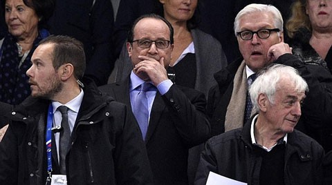 Tổng thống Pháp Francois Hollande cũng dự khán trận Pháp gặp Đức ở thời điểm diễn ra vụ tấn công khủng bố