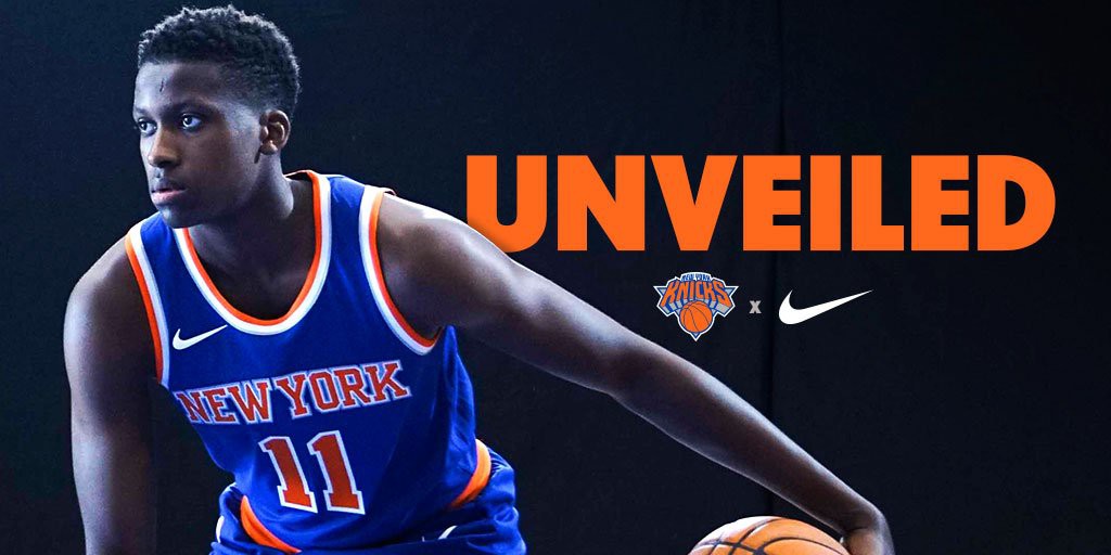  New York Knicks tiếp tục giữ lại thiết kế mang tính biểu tượng của đội bóng.