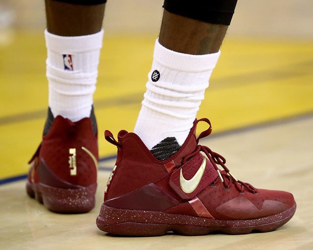 Nike LeBron 14 “Finals” PE