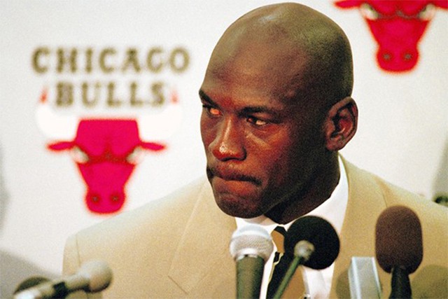  Jordan tuyên bố về hưu bất ngờ vào năm 1993.