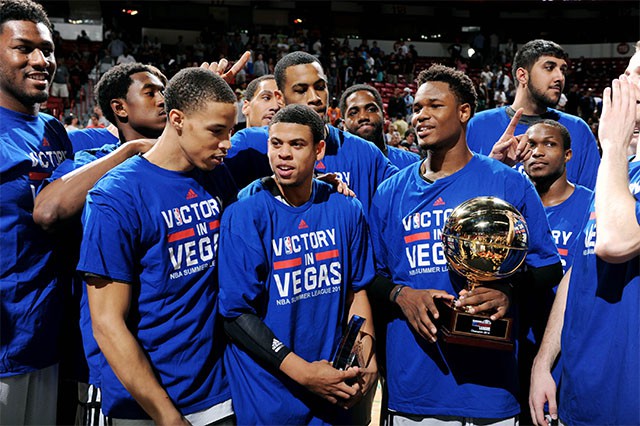 Từ năm 2012, giải đấu Las Vegas cũng bắt đầu ghi nhận các nhà vô địch cùng cầu thủ hay nhất.