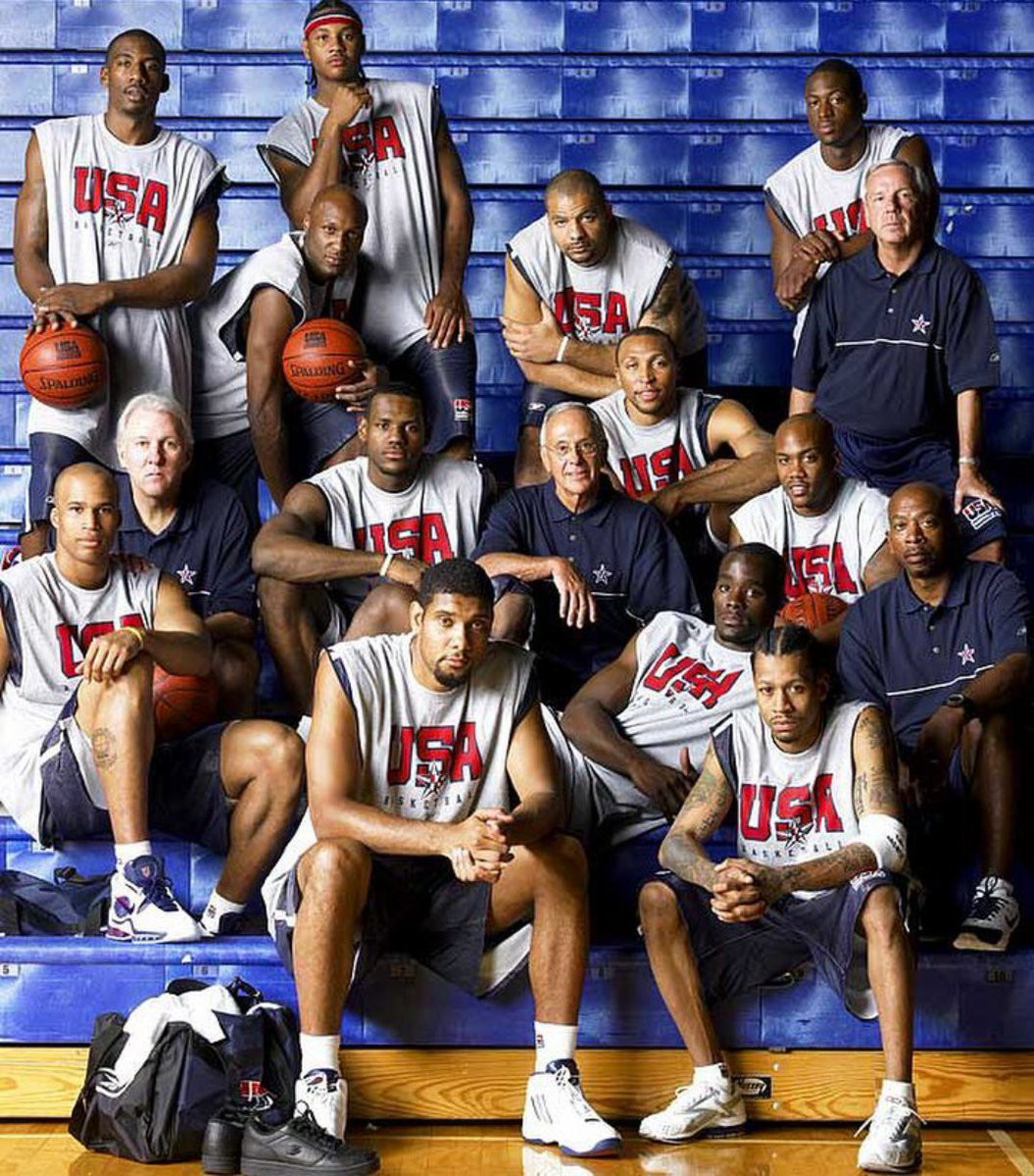 Những sự chắp vá đầy non nớt của đội hình tuyển Mỹ năm đó là một trong những biểu hiện cho sự tự phụ của nền bóng rổ Mỹ