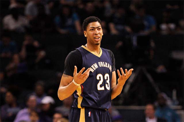 Anthony Davis quá cô đơn trong đội hình của New Orleans.