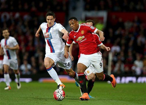 Anthony Martial mới tạo được 35 cơ hội ở Premier League 2015/16.