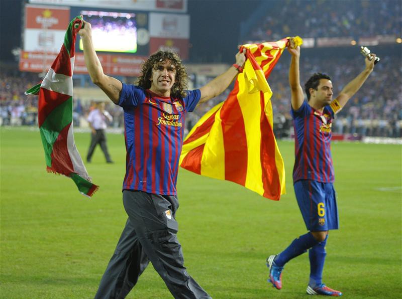Mỗi khi Barcelona giành chiến thắng, cầu thủ của họ thường giăng cờ xứ Catalonia thay vì cờ TBN.