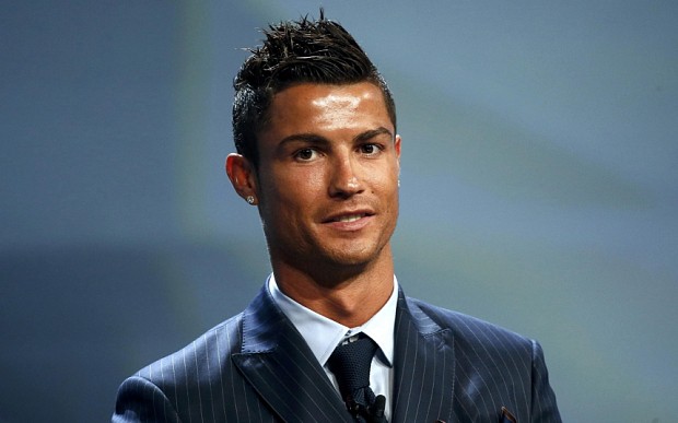 Theo tờ AS, Cristiano Ronaldo đã đồng ý mọi điều khoản trong hợp đồng mới với Real Madrid.