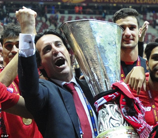 Truyền thông Anh đánh giá Unai Emery như một trong số hiếm HLV có khả năng đưa Man Utd trở lại thời vàng son. 