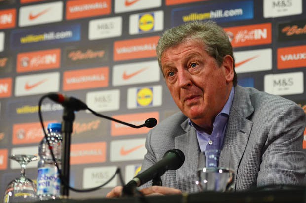 Bằng mọi cách không để lộ bất kỳ thông tin nào về kỹ chiến thuật của Tuyển Anh, HLV Roy Hodgson lộ rõ quyết tâm tranh vô địch EURO 2016. 