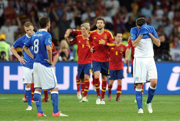Tây Ban Nha hạ Italia, thậm chí thắng đến 4-0 trong thế trận gần như một chiều ở chung kết EURO 2012. 