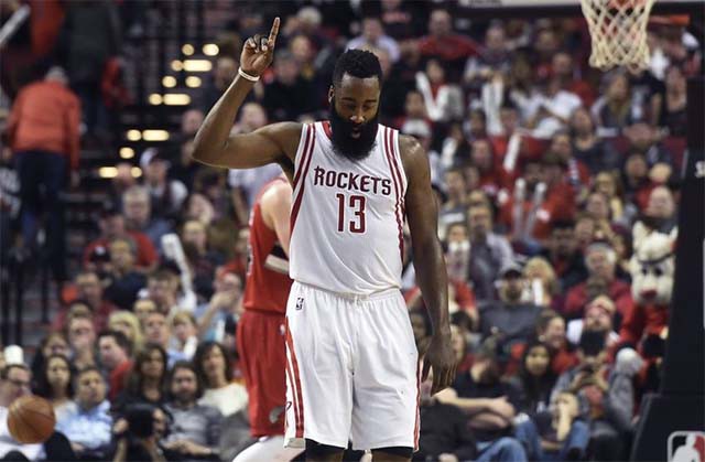 Phong độ cao của James Harden sẽ mang về chiến thắng thứ 6 cho Rockets?