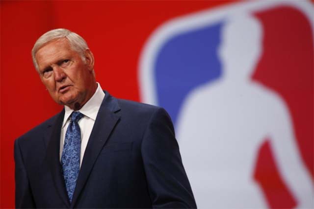 Huyền thoại Jerry West cũng phải can thiệp vào vấn đề mâu thuẫn giữa Shaq và Kobe.