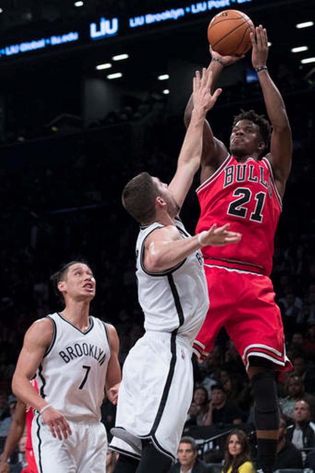 Jimmy Butler (21) đang dẫn đầu danh sách ghi điểm của Chicago Bulls mùa này.