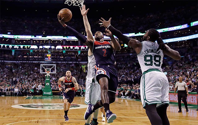 John Wall cũng chơi rất xuất sắc ở trận này