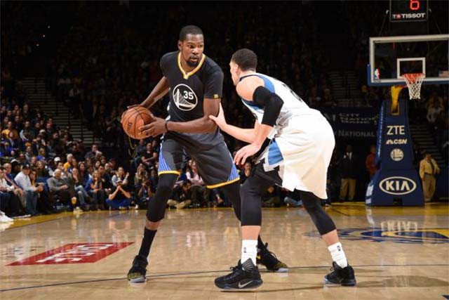 Kevin Durant có một ngày thi đấu không thành công.