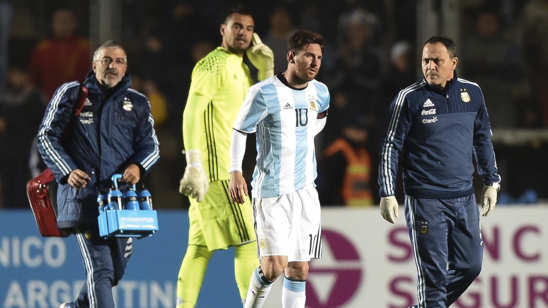 Chấn thương lưng mà Lionel Messi gặp phải ở trận giao hữu với Honduras đang tạo cơ hội cho Nicolas Gaitan đá chính.