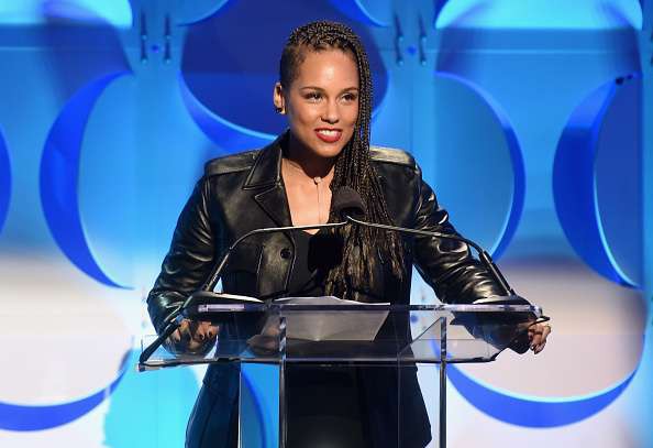 Alicia Keys sẽ trình diễn ở trận chung kết Champions League.