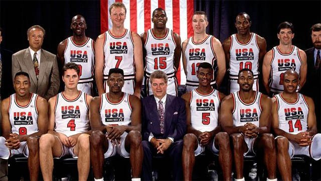  Đội hình Dream Team của Mỹ tại Olympic 1992, 4 trong số này là thành viên của Bulls và Jazz.