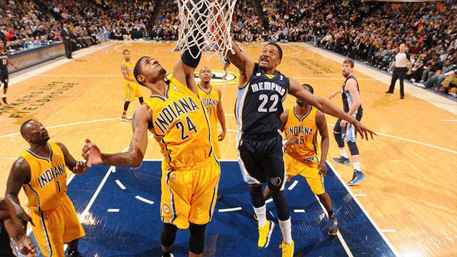 Pacers và Grizzlies đều đang thứ 6 tại mỗi khu vực.