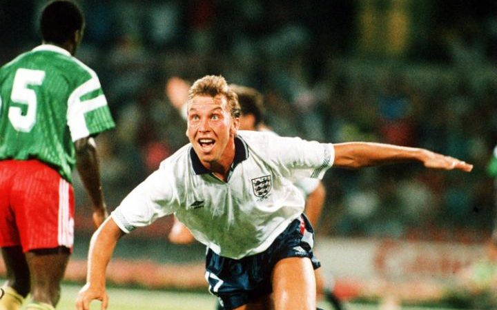 Bobby Robson sử dụng 5-4-1 tại World Cup 1990 tạo cơ hội cho David Platt tỏa sáng.
