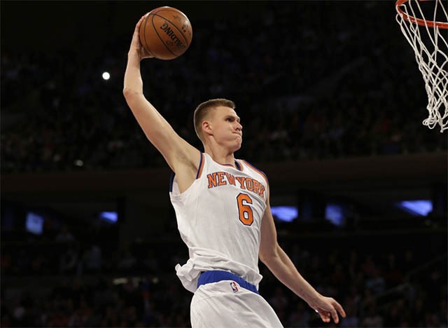 Một tài năng trẻ như Porzingis lại đang là cầu thủ ổn định nhất bên phía Knicks.