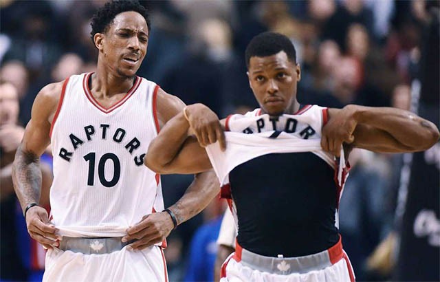 Lowry và Derozan thể hiện rõ sự thất vọng sau trận thua