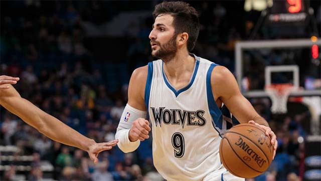 Ricky Rubio muốn các cầu thủ trẻ của Minnesota phải thay đổi.