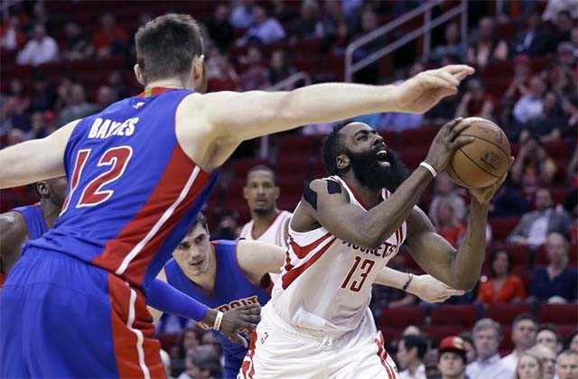 Rockets đã để thua Pistons trong 2 lần gặp nhau ở mùa giải trước.