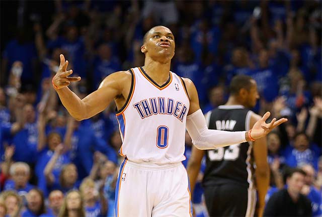 Russell Westbrook đang “gánh team” ở Oklahoma City Thunder.